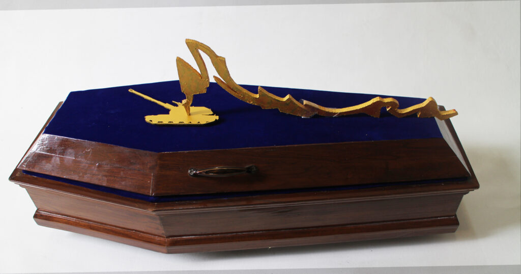 kashmiri crafts, kashmir, civilians, kashmir. heritage, kashmiri aritst,